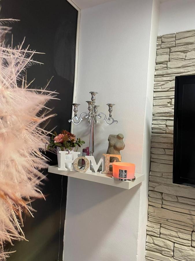 Cozy 1B Apartment Vera-Self Check In Загреб Екстериор снимка