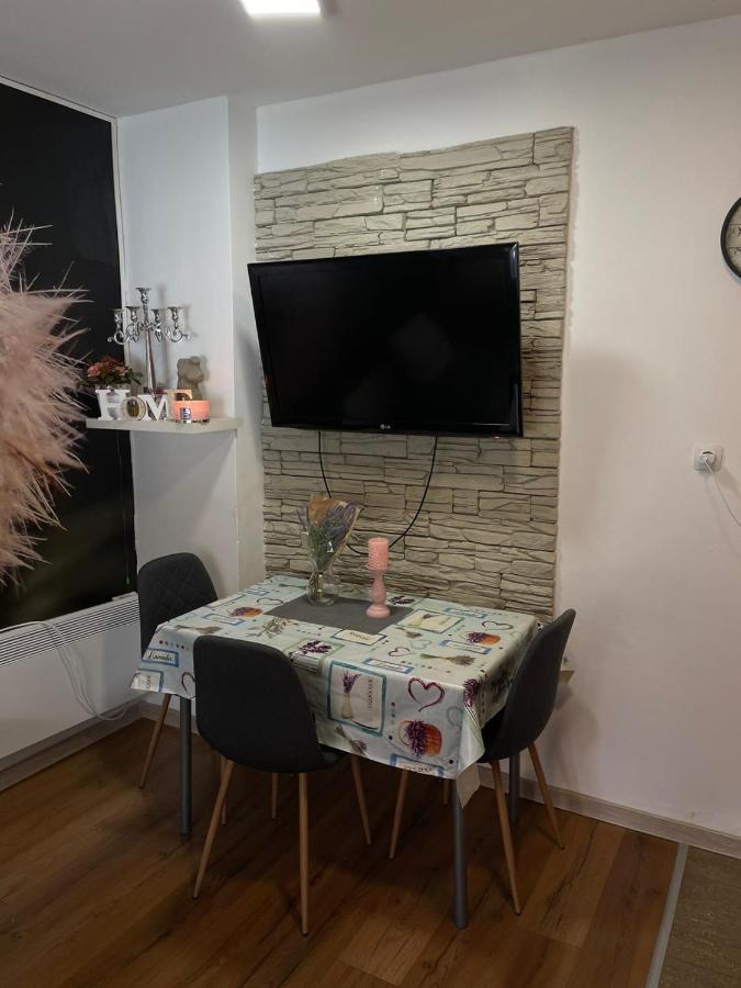 Cozy 1B Apartment Vera-Self Check In Загреб Екстериор снимка