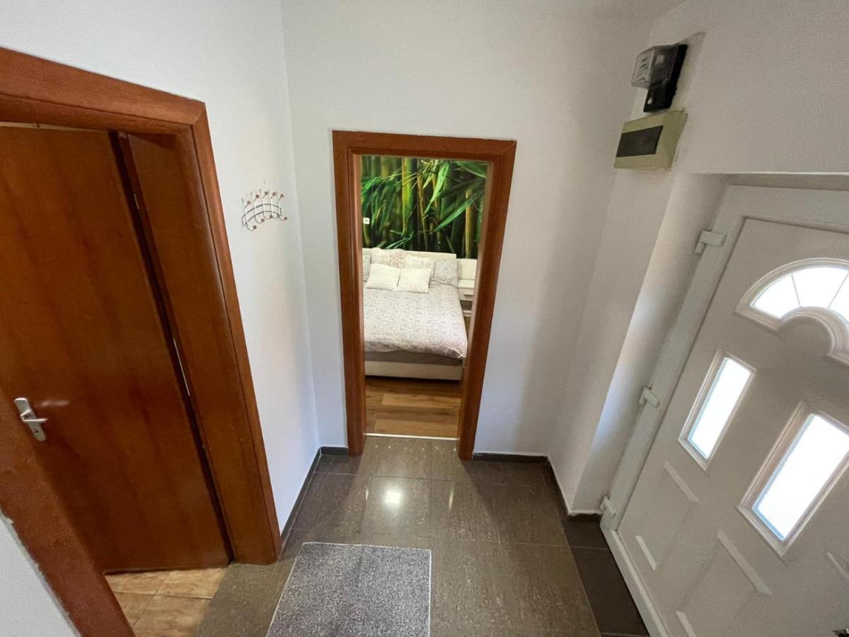Cozy 1B Apartment Vera-Self Check In Загреб Екстериор снимка