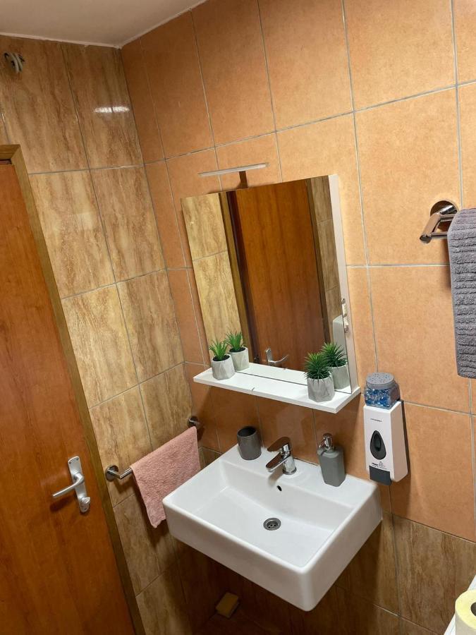 Cozy 1B Apartment Vera-Self Check In Загреб Екстериор снимка